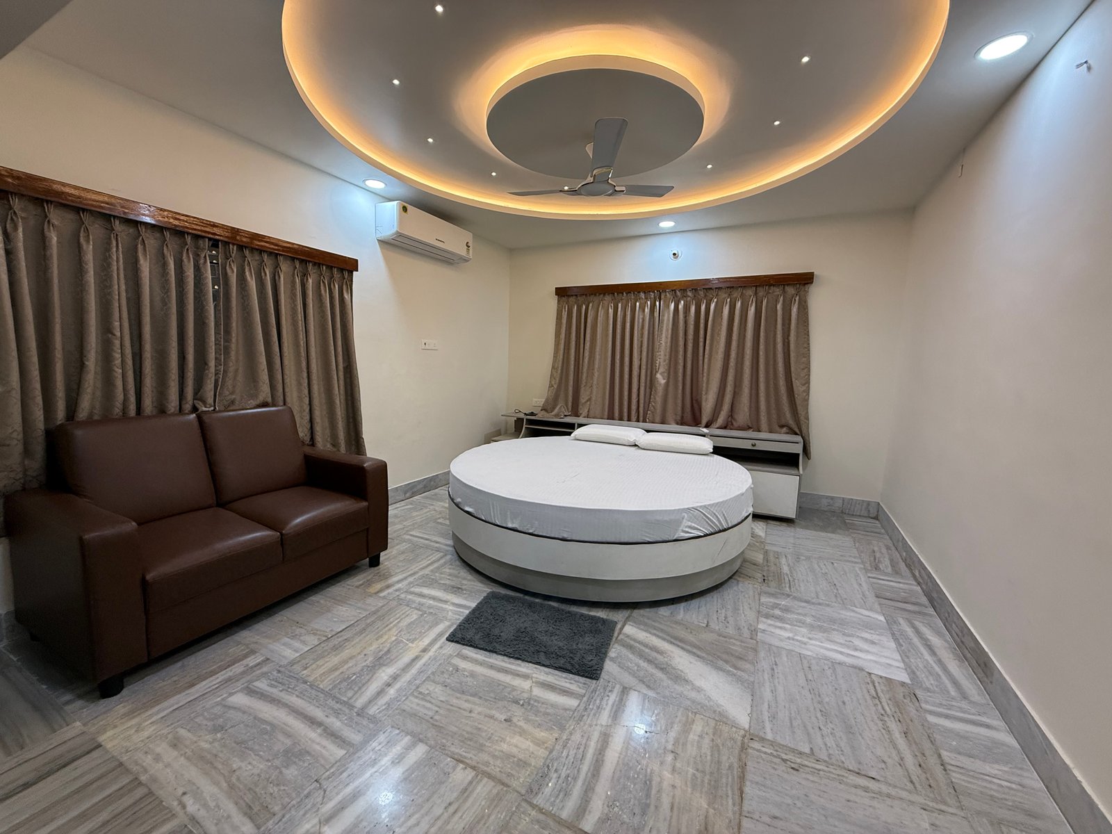 AC Double Deluxe Bedroom
